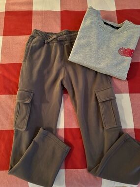 BUNDLED Abercrombie kids sweatpants, size9/10; Art Class sweatshirt, size M